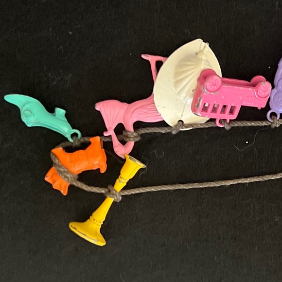 Monopoly Token/Cracker Jack Charm Necklace, Vintage 80’s - Picture 3 of 10